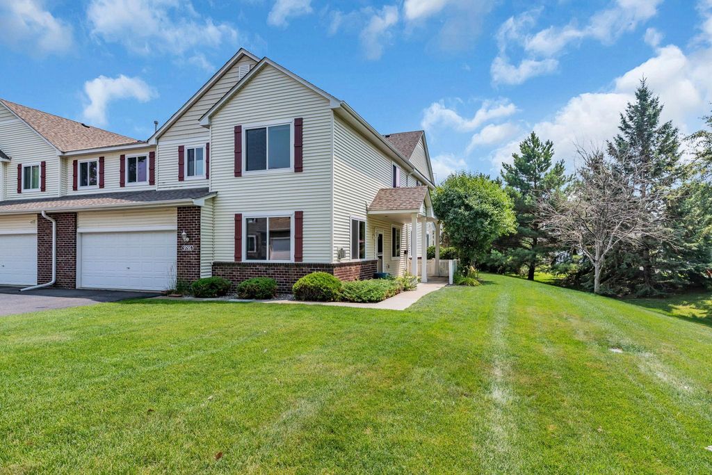 9795 Vagabond Lane N, Maple Grove, MN 55311