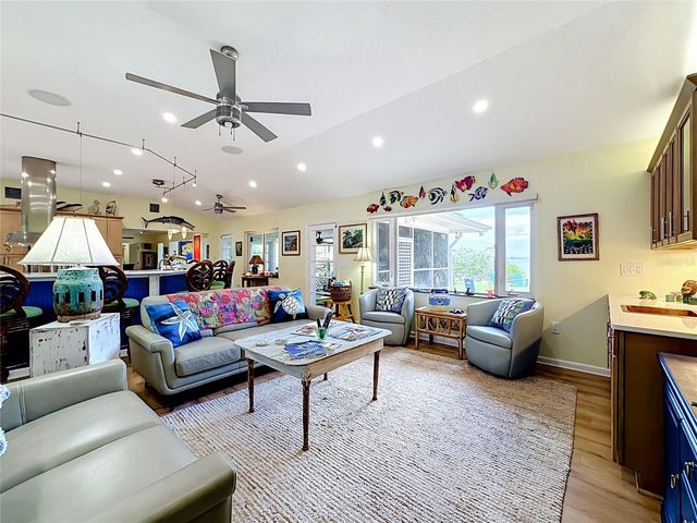 2212 6TH STREET W, Palmetto, FL 34221