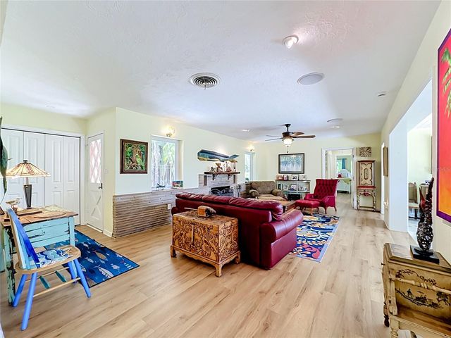 2212 6TH STREET W, Palmetto, FL 34221