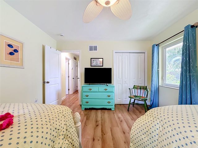 2212 6TH STREET W, Palmetto, FL 34221