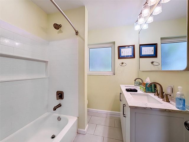 2212 6TH STREET W, Palmetto, FL 34221