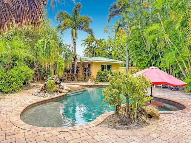 2212 6TH STREET W, Palmetto, FL 34221