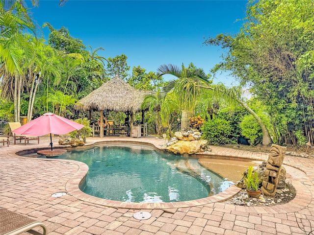 2212 6TH STREET W, Palmetto, FL 34221