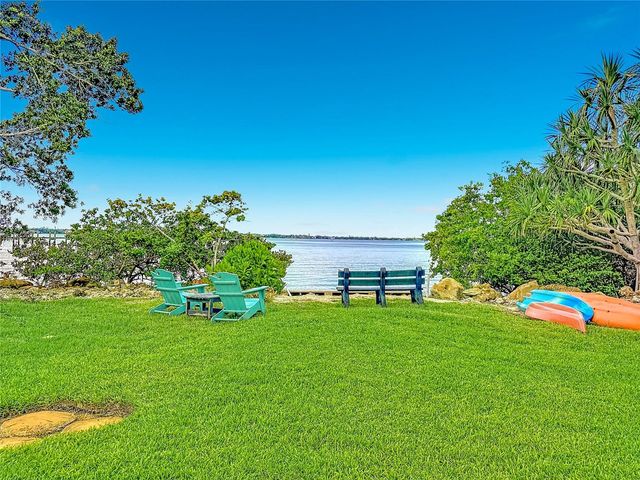2212 6TH STREET W, Palmetto, FL 34221