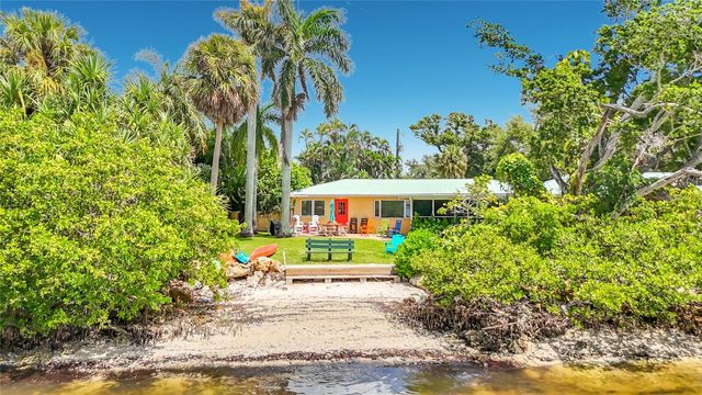 2212 6TH STREET W, Palmetto, FL 34221