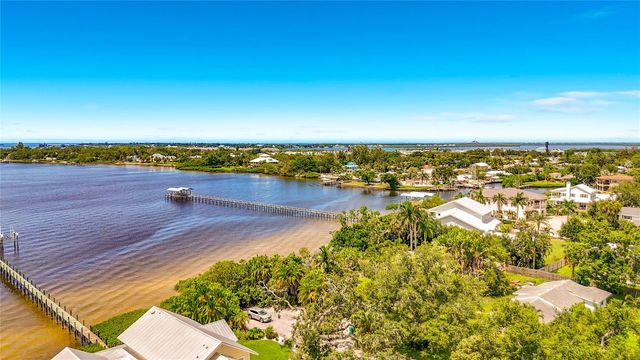 2212 6TH STREET W, Palmetto, FL 34221