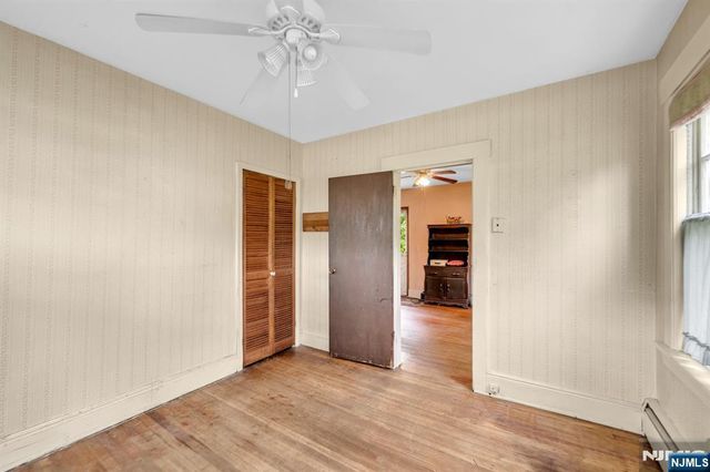 163 W Midland Avenue, Paramus, NJ 07652
