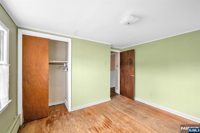 163 W Midland Avenue, Paramus, NJ 07652