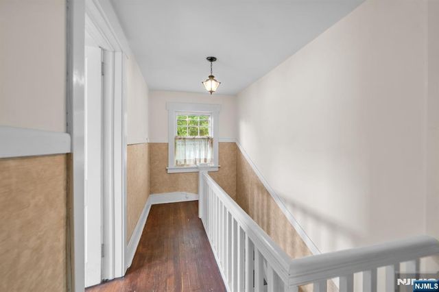 163 W Midland Avenue, Paramus, NJ 07652