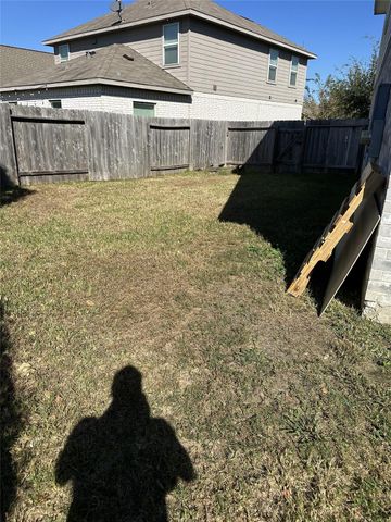 8611 Morning Dove Lane, Baytown, TX 77521