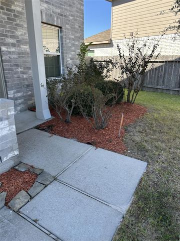 8611 Morning Dove Lane, Baytown, TX 77521