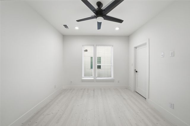 7207 Mohawk Drive 106, Dallas, TX 75235