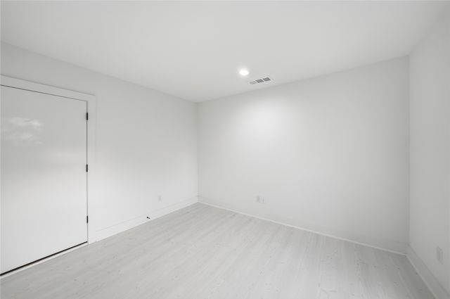 7207 Mohawk Drive 106, Dallas, TX 75235