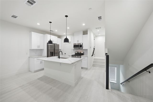 7207 Mohawk Drive 106, Dallas, TX 75235