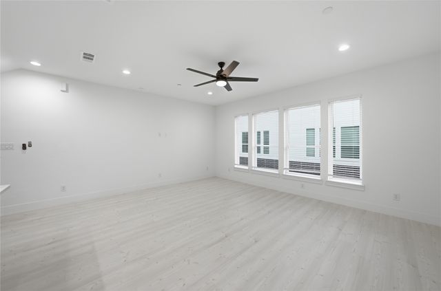 7207 Mohawk Drive 106, Dallas, TX 75235