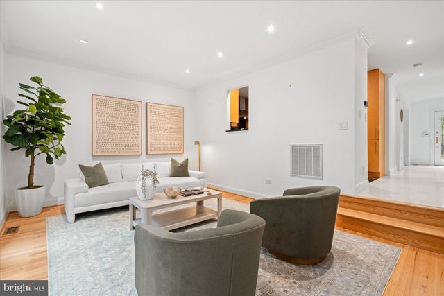 4024 CHANCERY CT NW, Washington, DC 20007