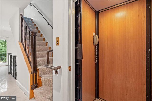 4024 CHANCERY CT NW, Washington, DC 20007