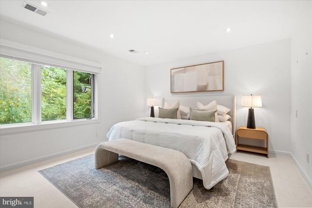 4024 CHANCERY CT NW, Washington, DC 20007