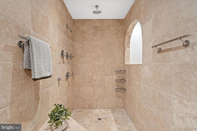4024 CHANCERY CT NW, Washington, DC 20007