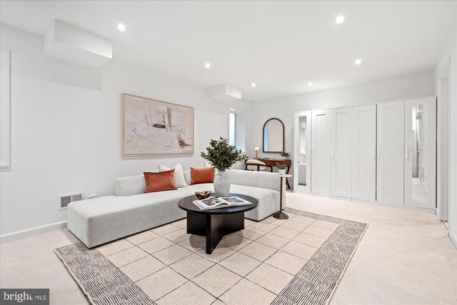 4024 CHANCERY CT NW, Washington, DC 20007
