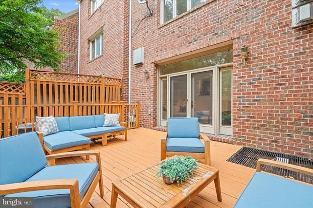 4024 CHANCERY CT NW, Washington, DC 20007