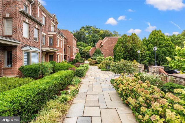 4024 CHANCERY CT NW, Washington, DC 20007