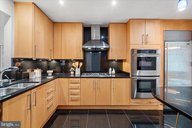 4024 CHANCERY CT NW, Washington, DC 20007