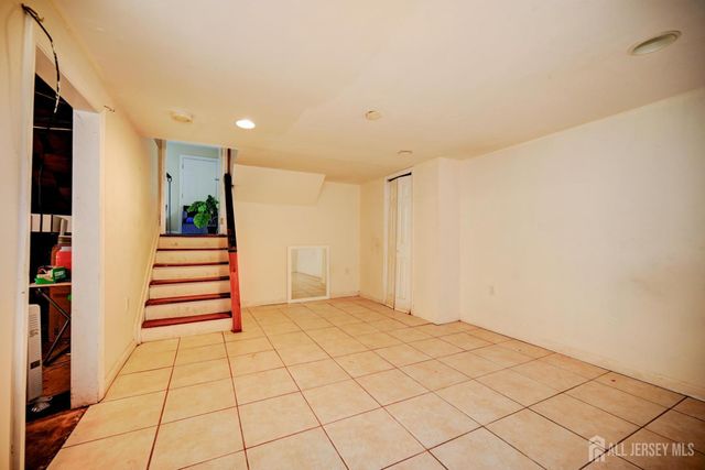 15 Stima Avenue, Carteret, NJ 07008