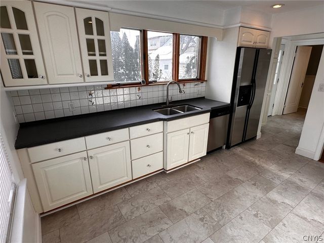 2803 Ogden Place, Utica, NY 13501