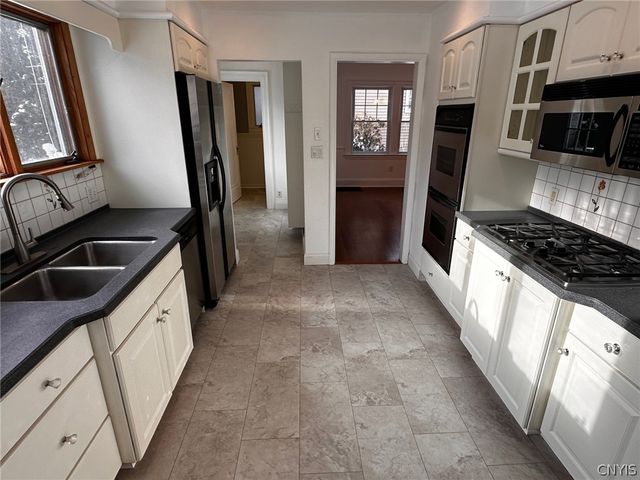 2803 Ogden Place, Utica, NY 13501