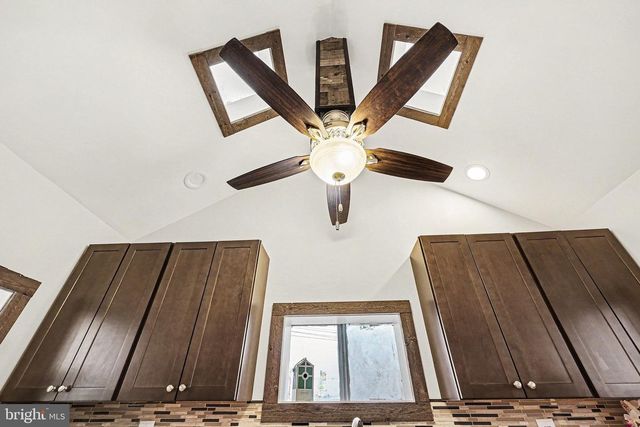 418 E MAIN STREET, Shiremanstown, PA 17011