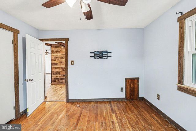 418 E MAIN STREET, Shiremanstown, PA 17011