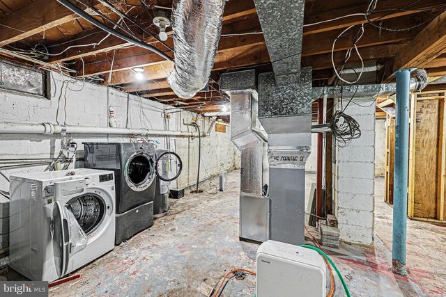 418 E MAIN STREET, Shiremanstown, PA 17011