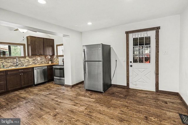 418 E MAIN STREET, Shiremanstown, PA 17011