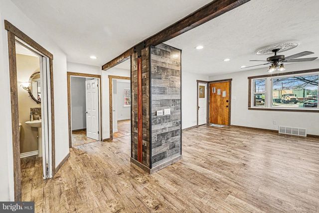 418 E MAIN STREET, Shiremanstown, PA 17011