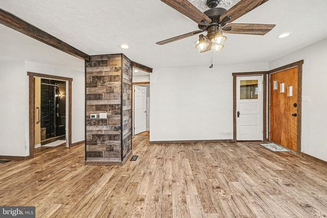 418 E MAIN STREET, Shiremanstown, PA 17011