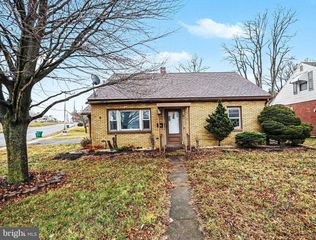 418 E MAIN STREET, Shiremanstown, PA 17011