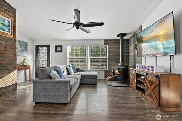 26497 Helmick Road, Sedro Woolley, WA 98284