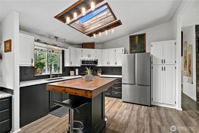 26497 Helmick Road, Sedro Woolley, WA 98284