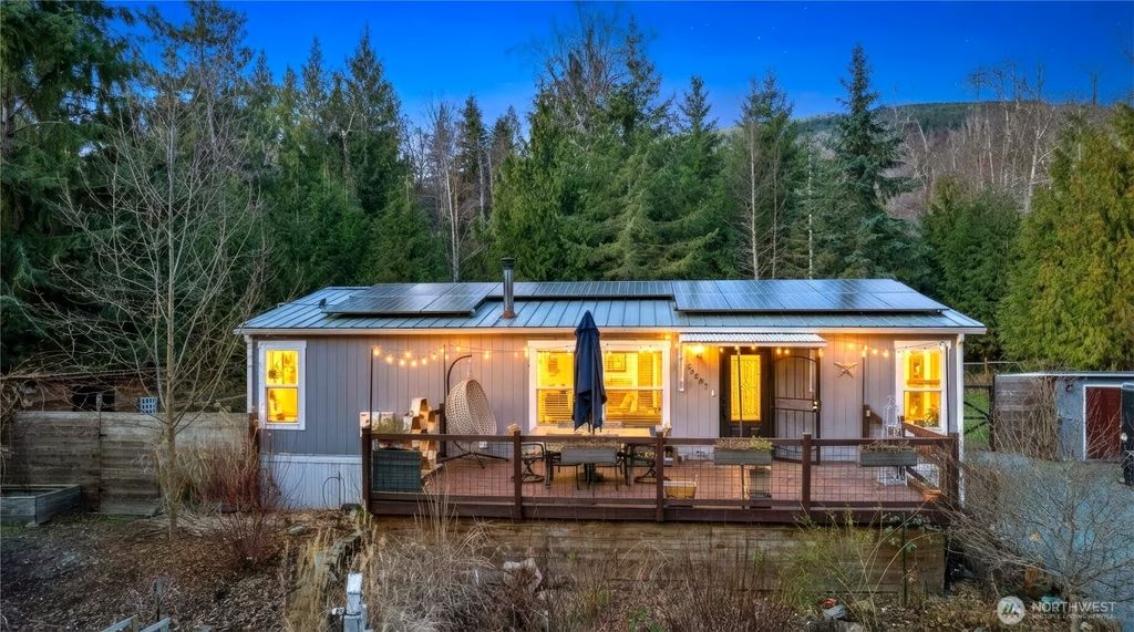 26497 Helmick Road, Sedro Woolley, WA 98284