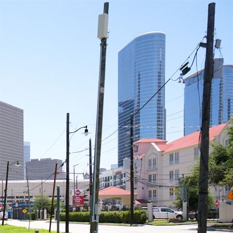 1206 W Dallas Street, Houston, TX 77019