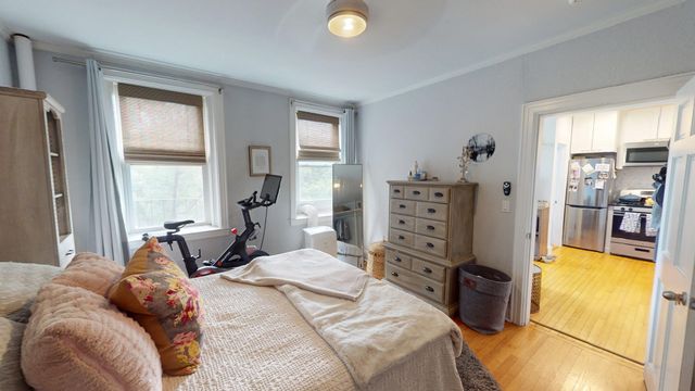 10 Jamaicaway 22, Boston, MA 02130