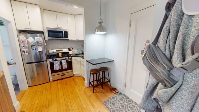 10 Jamaicaway 22, Boston, MA 02130