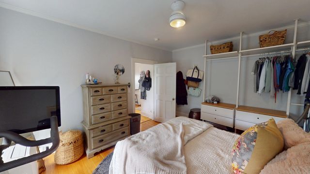 10 Jamaicaway 22, Boston, MA 02130