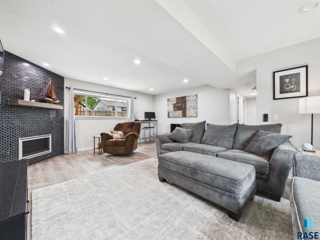 4700 S Tribbey Trl Trail, Sioux Falls, SD 57106