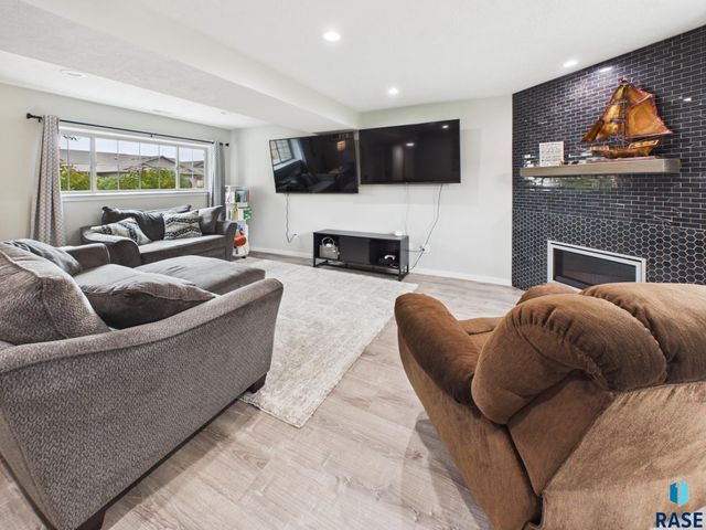 4700 S Tribbey Trl Trail, Sioux Falls, SD 57106