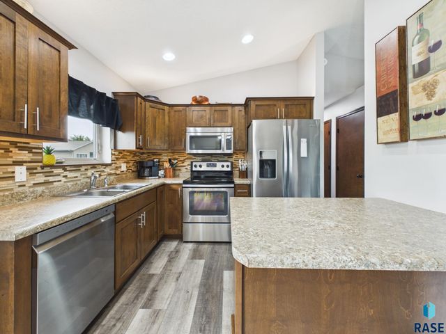 4700 S Tribbey Trl Trail, Sioux Falls, SD 57106