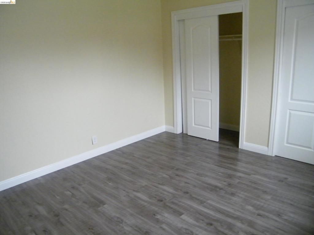 Image 5 of property listing at 1410 150Th Ave, San Leandro, CA 94578