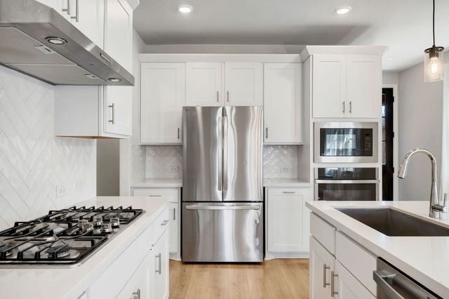 430 Cherry Laurel Drive, Little Elm, TX 75068