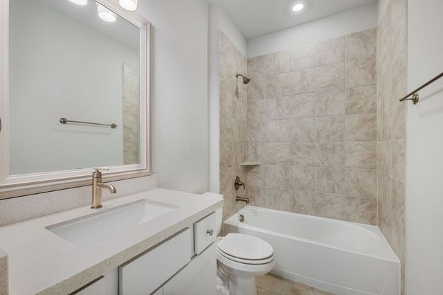 430 Cherry Laurel Drive, Little Elm, TX 75068